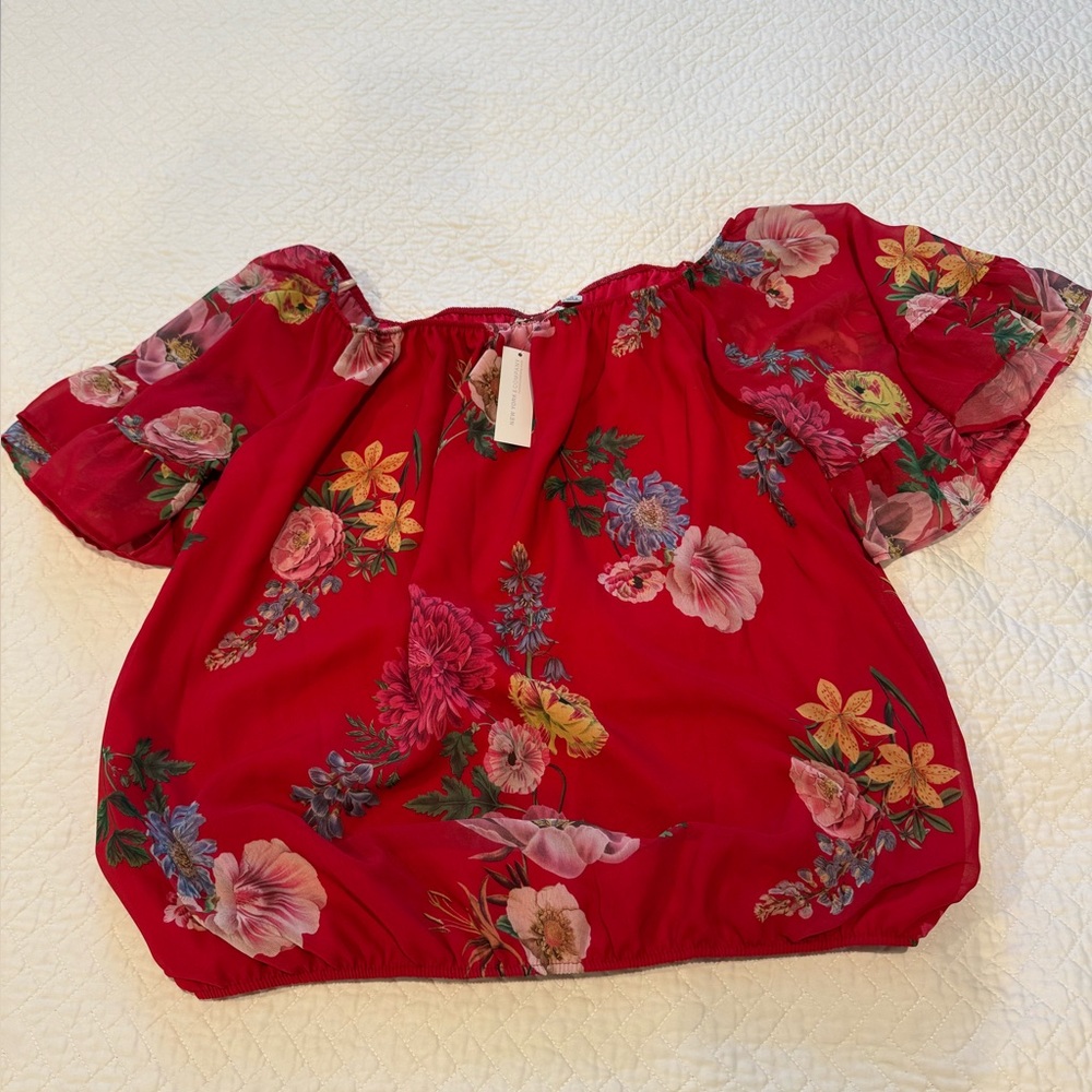 NY&C NWT off shoulder red floral blouse